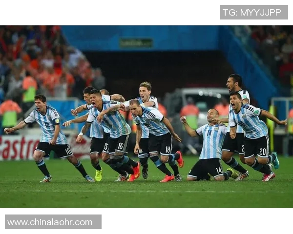 热爱韩国足球明星的魅力与成就探讨与球迷互动的精彩瞬间 热爱韩国足球明星的魅力与成就探讨与球迷互动的精彩瞬间